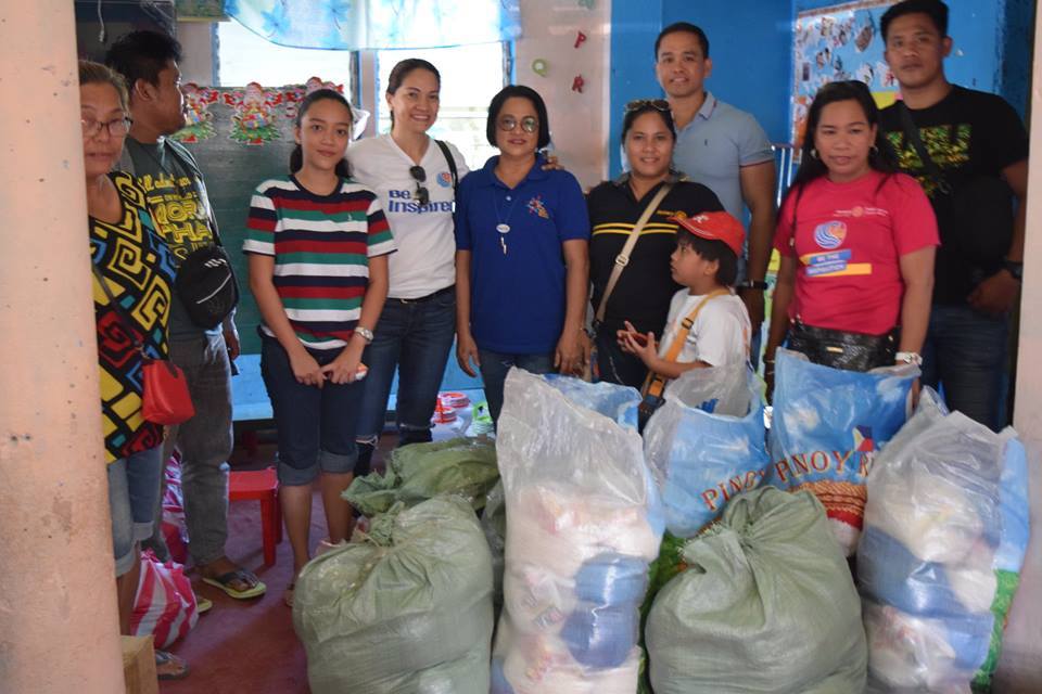 CALBAYOG GREAT ROTARIANS EXTEND ASSISTANCE TO FIRE VICTIMS