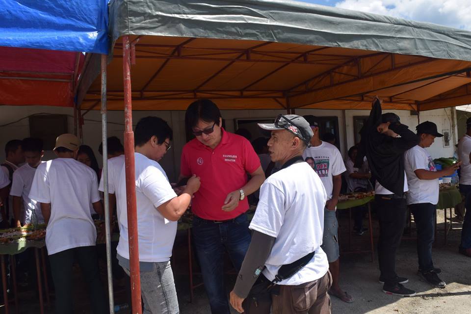 SENATORIAL CANDIDATE DAN ROLEDA WOOS FELLOW “WARAYs;” URGE THEM NOT TO VOTE FOR “BARABBAS”