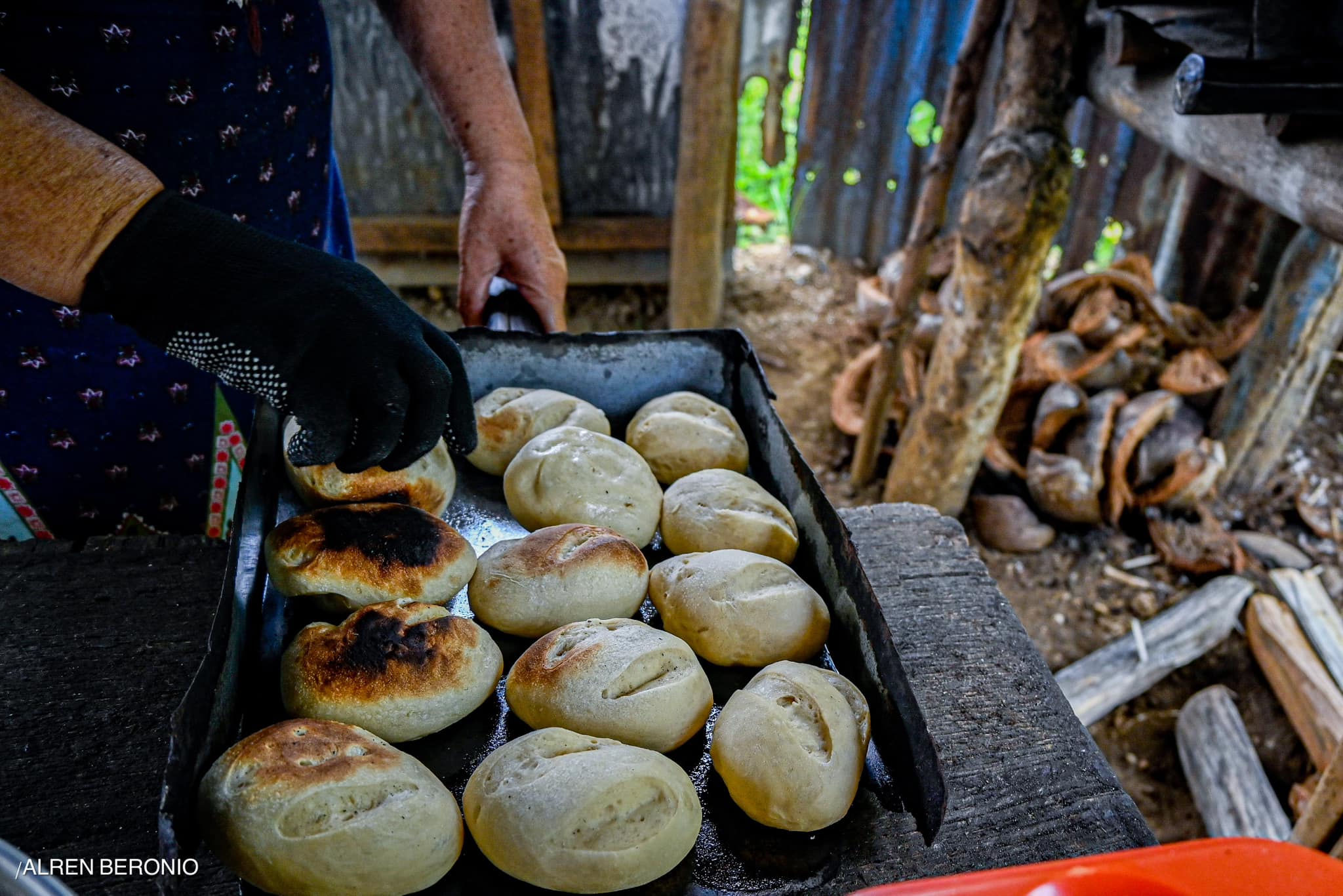 BAKING AND TRADITION: EASTERN SAMAR’S “HINORNO” BREAD FEATURES CULINARY LEGACY