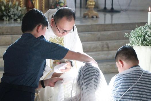 50 COUPLES WED IN PRO 8 MASS WEDDING