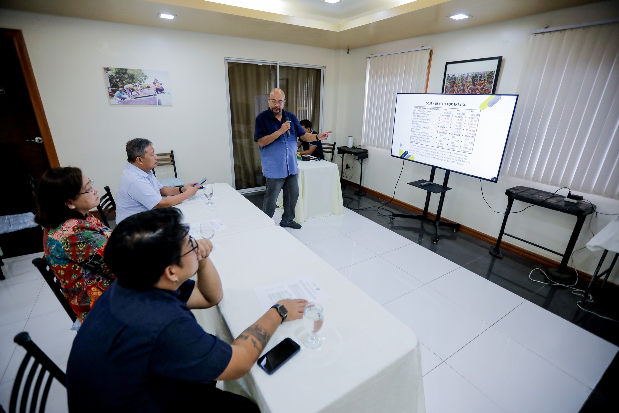 AMID HIGH ELECTRICITY COST, 2 SAMAR TOWNS TURN TO SOLAR POWER