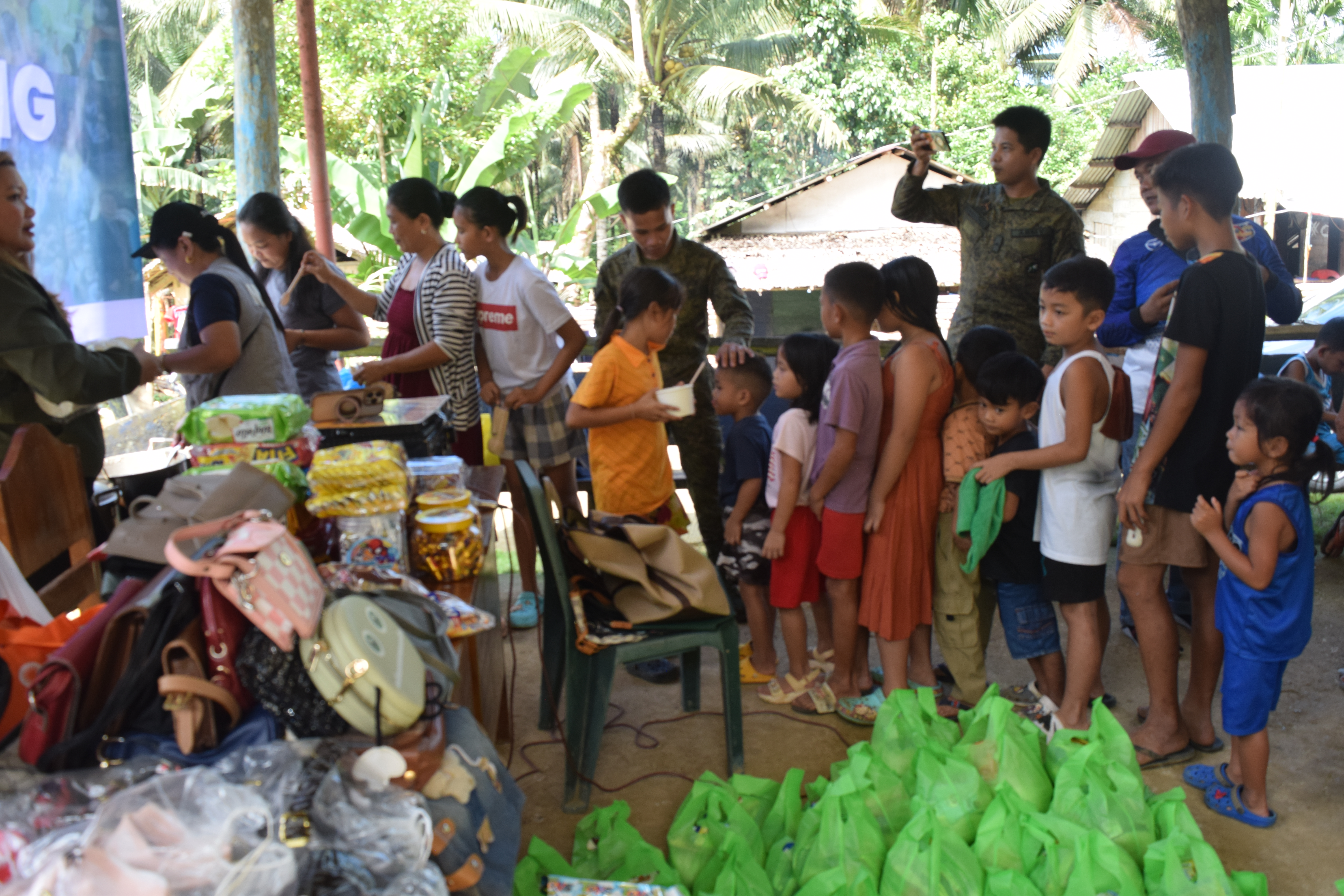 EVMWB FIRST OUTREACH SERVICE FOR CY2025 LIGHTS UP FACES OF CHILDREN & PARENTS IN A RURAL AREA