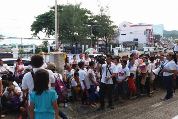 Yolanda Survivors Demo for Untimely Demolition