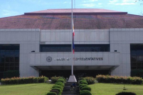 Solons' Roads and Seaports Inspections Seen to Improve Travel Conditions