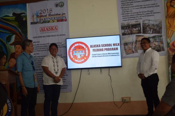 Calbayog Public Schools Children, Recipient of Alaska School Milk Feeding Project