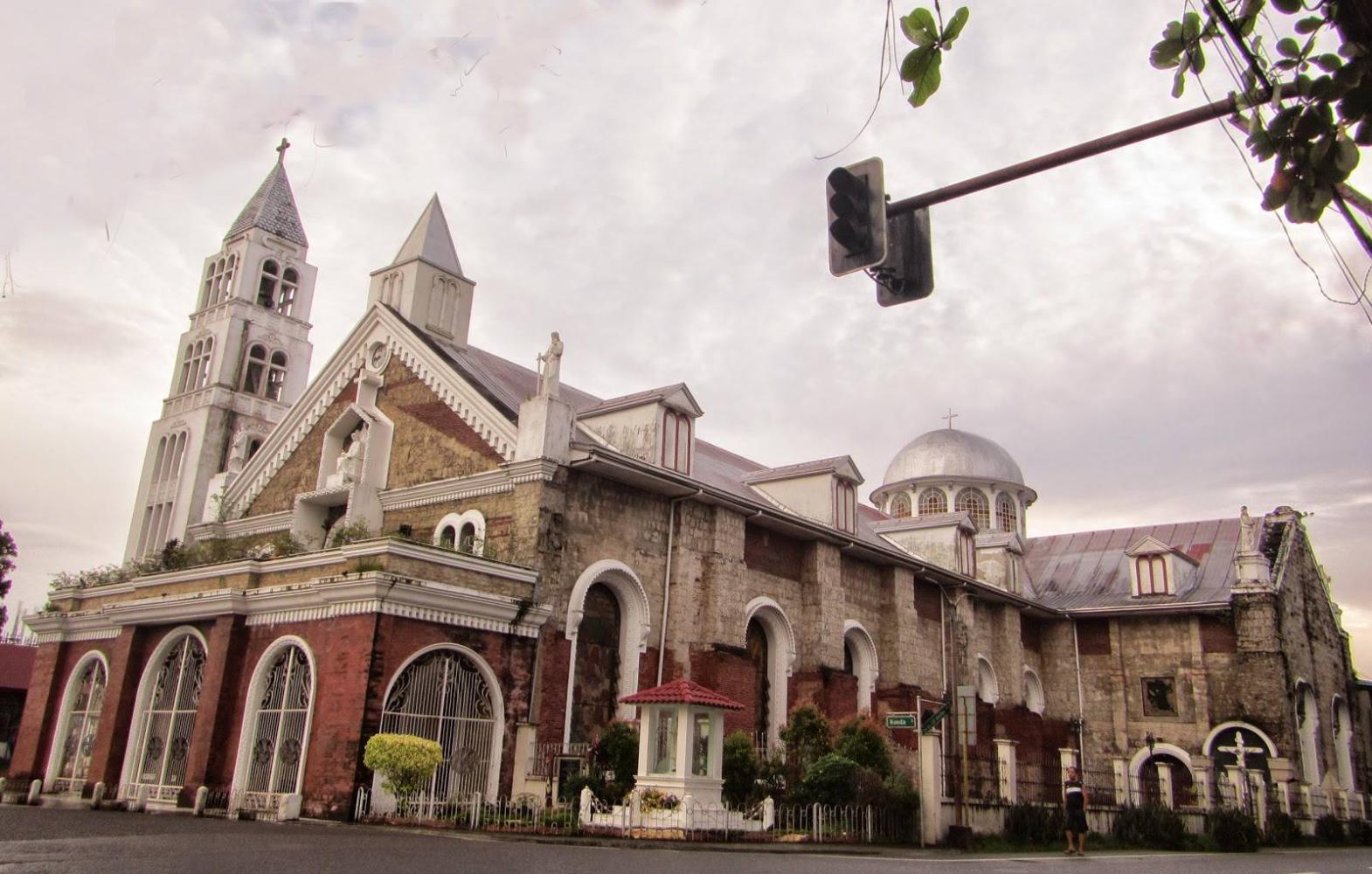 Should the Catholic Church Unsheathe? A Samar Parish Priest Has Shown the Way