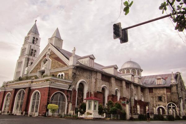 Should the Catholic Church Unsheathe? A Samar Parish Priest Has Shown the Way