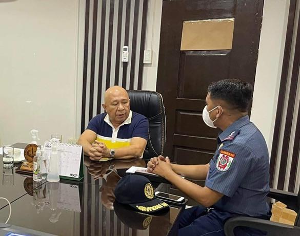 Mayor Diego to New Calbayog PNP Chief: "Let Us Work Together, I Am Still City Mayor. . ."